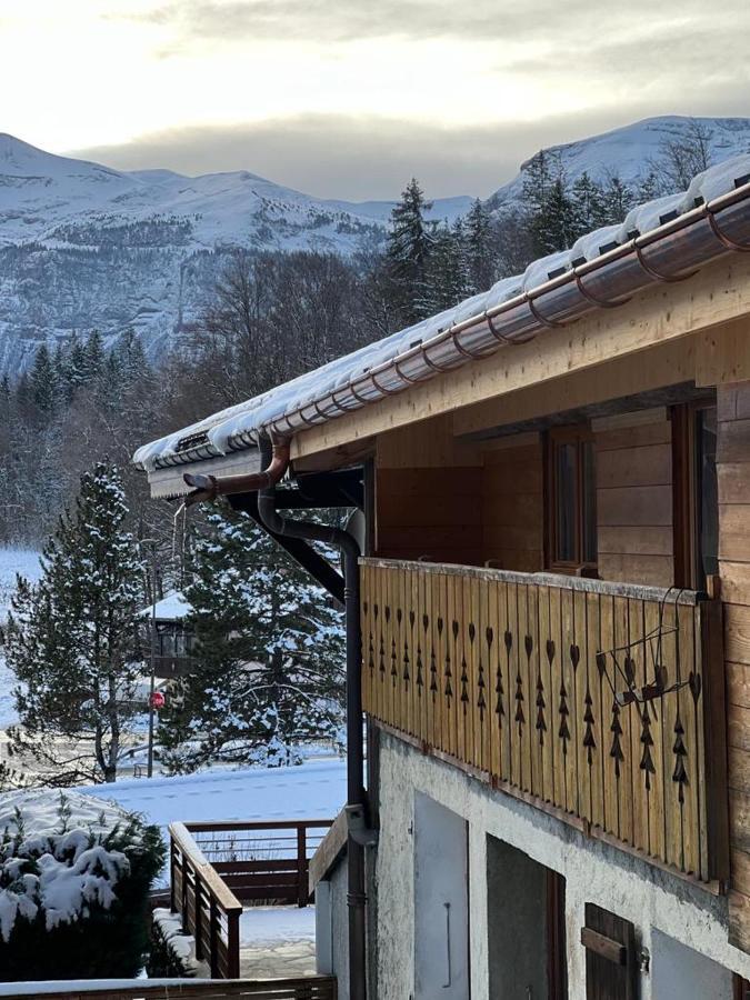 Ferme Savoyarde Renovee 2 Chambres 雷加霍斯达哈施 外观 照片