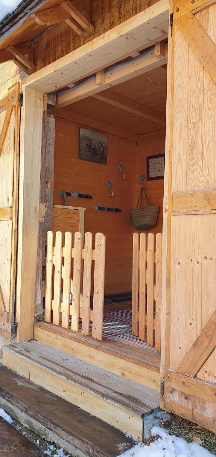 Ferme Savoyarde Renovee 2 Chambres 雷加霍斯达哈施 外观 照片