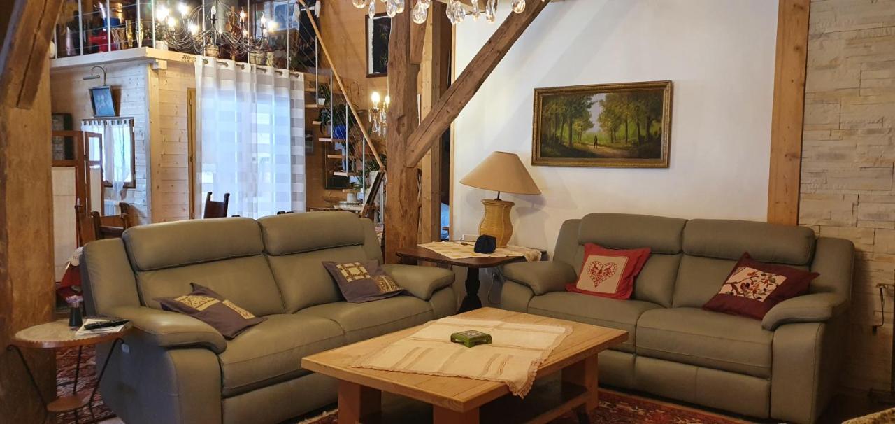 Ferme Savoyarde Renovee 2 Chambres 雷加霍斯达哈施 外观 照片