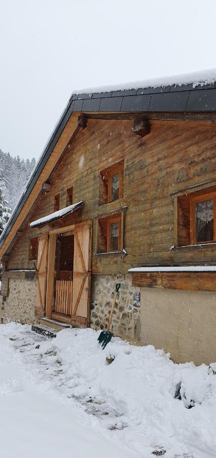 Ferme Savoyarde Renovee 2 Chambres 雷加霍斯达哈施 外观 照片