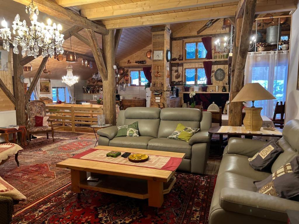 Ferme Savoyarde Renovee 2 Chambres 雷加霍斯达哈施 外观 照片